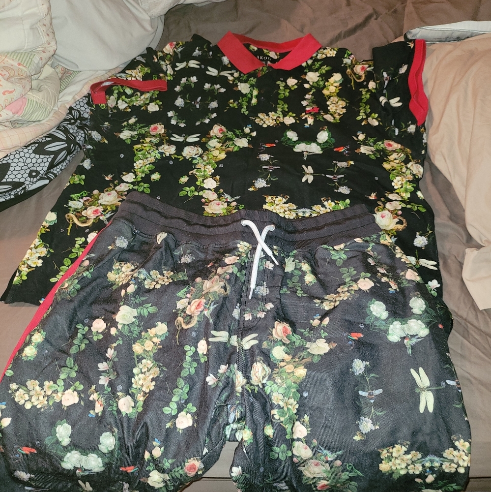 Akoo set
